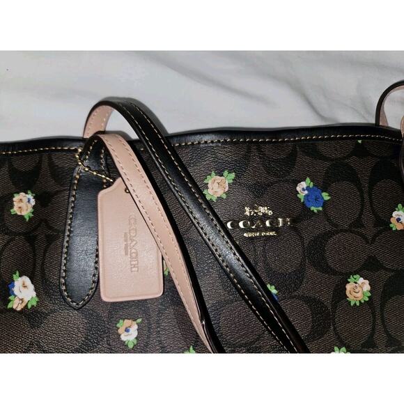 NWOT Coach City Tote In Signature Canvas With Vintage Mini Rose Print - Picture 3 of 5